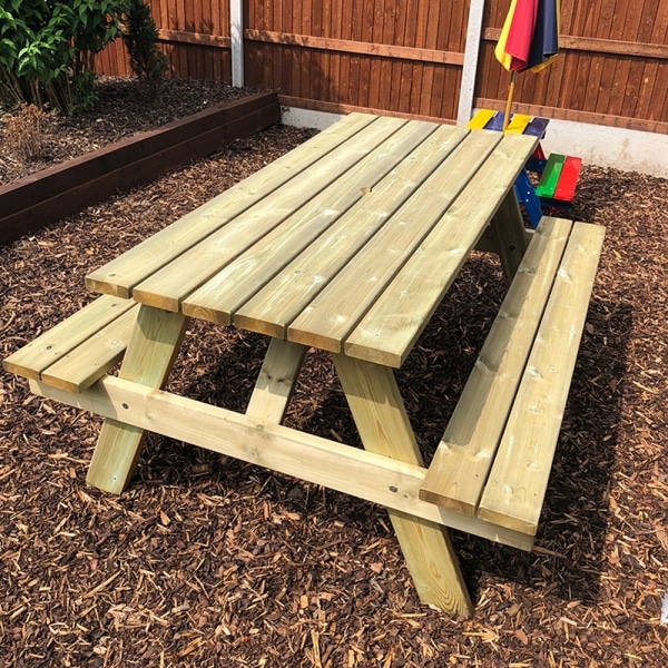 A-frame 8 seater wooden picnic bench