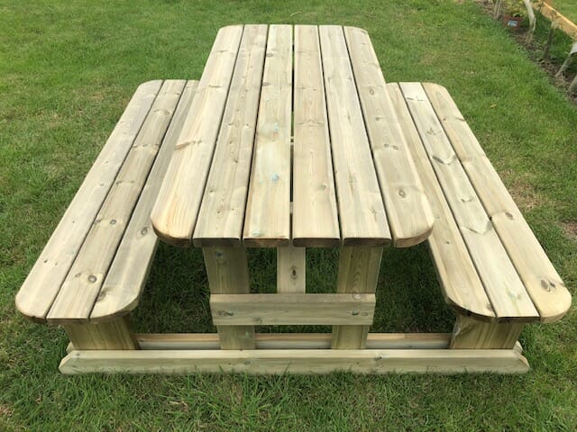 Classic picnic bench seating 8 people with rounded edges